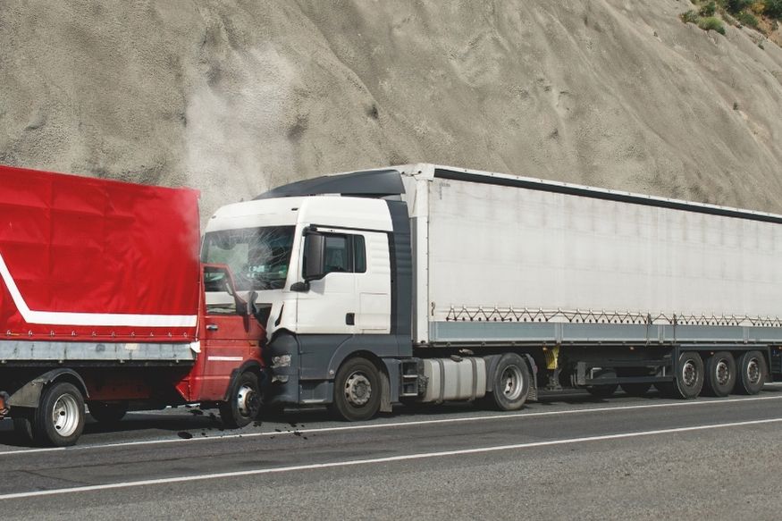 Truck crash on road