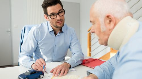 lawyer and victim discussing personal injury claim