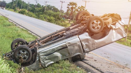 Rollover truck accidents 